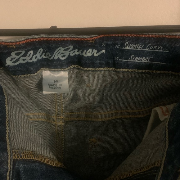 Eddie Bauer Slightly Curvy Straight Jeans - Dark Blue - Picture 2 of 4